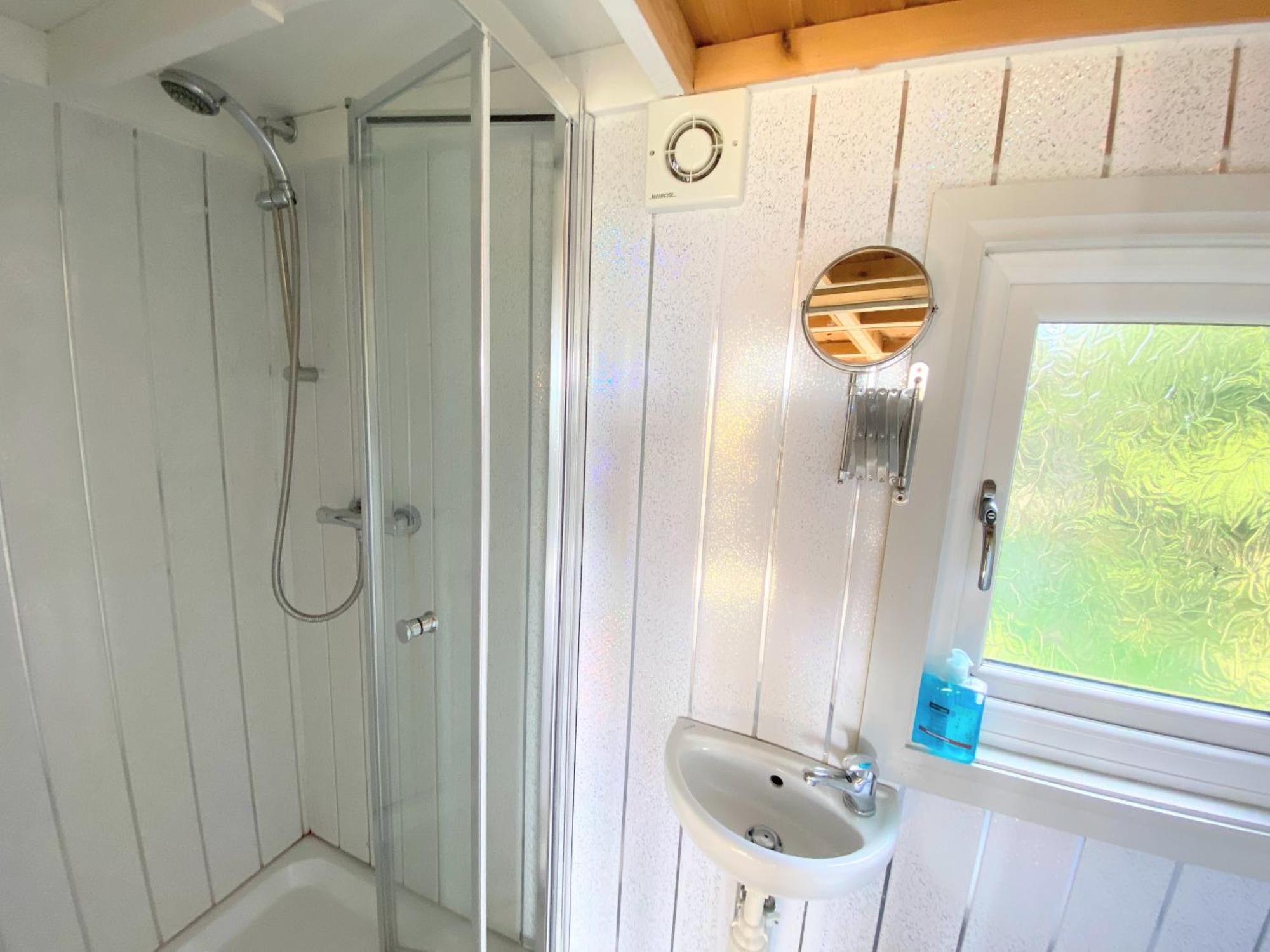 Blair Tiny House With Private Hot Tub - Fife - Loch Leven - Lomond Hills Vila Dunfermline Exterior foto